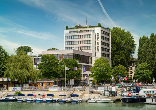 05-2026-hotel-du-port