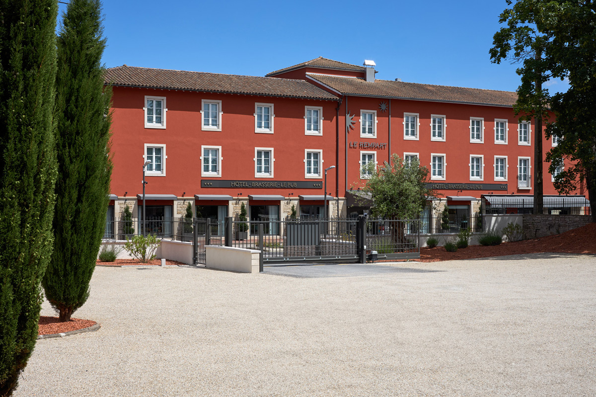 hotel4.jpg